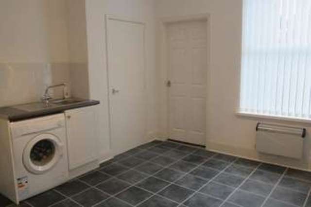  Image of 2 bedroom Flat to rent in Vale Lodge Rice Lane Walton Liverpool L9 at Liverpool, L9 1LR