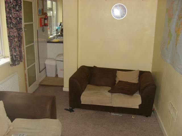  Image of 4 bedroom Detached house to rent in Richard Street Cathays Cardiff CF24 at Cathays Cardiff Roath, CF24 4DB