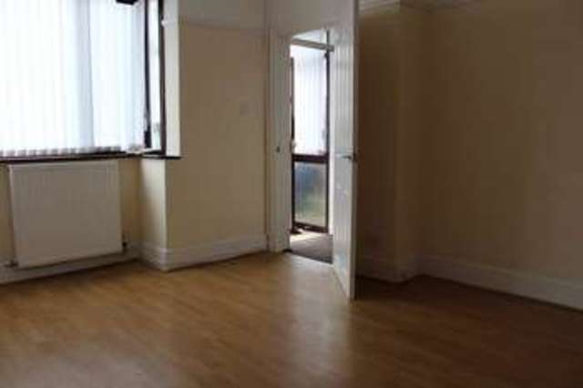  Image of 3 bedroom Detached house to rent in Richmond Avenue Seaforth Liverpool L21 at Liverpool, L21 2PT