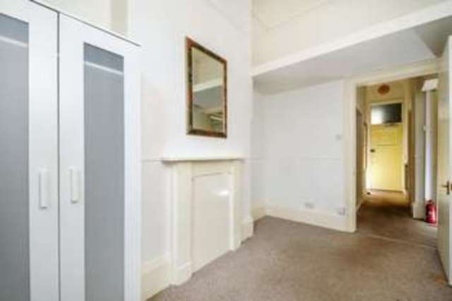  Image of 2 bedroom Apartment to rent in Montague Road Richmond TW10 at Montague Road  Greater London, TW10 6QW