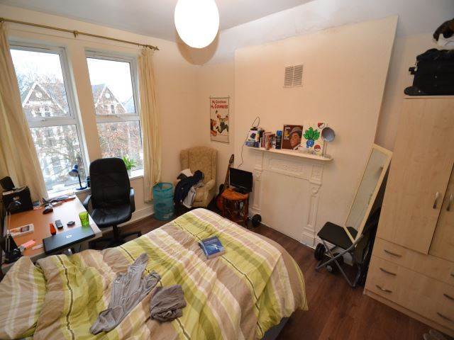  Image of 2 bedroom Flat to rent in Richmond Road Cardiff CF24 at Roath Cardiff Roath, CF24 3AR