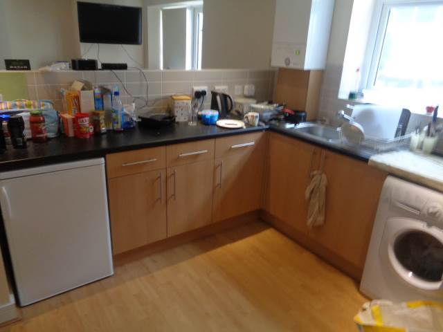  Image of 5 bedroom Flat to rent in Richmond Road Cardiff CF24 at Roath Cardiff Roath, CF24 3BT