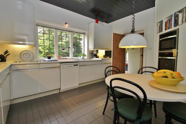  Image of 5 bedroom Semi-Detached house for sale in Ridgeway Horsell Woking GU21 at Horsell Surrey Horsell, GU21 4QR