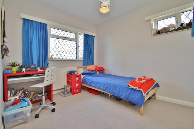  Image of 5 bedroom Detached house for sale in Ridgeway Horsell Woking GU21 at Horsell Surrey Horsell, GU21 4QR