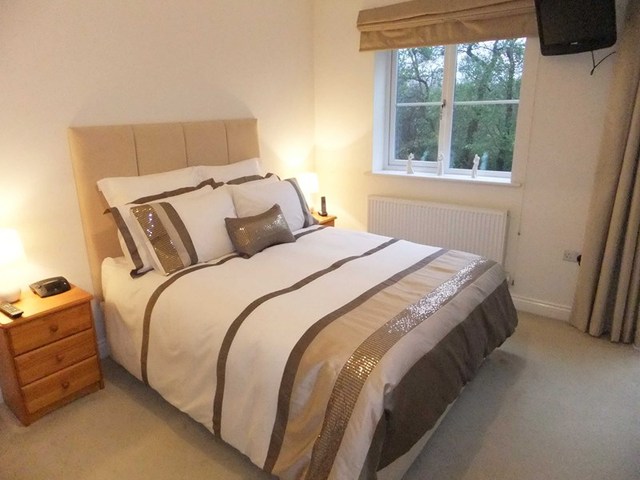  Image of 4 bedroom Semi-Detached house for sale in Ringswood Road Solihull B92 at Ringswood Road  Solihull, B92 7NH