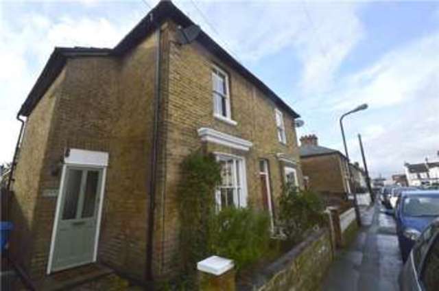  Image of 2 bedroom Semi-Detached house for sale in Risborough Road Maidenhead SL6 at Maidenhead Berkshire Maidenhead, SL6 7BJ