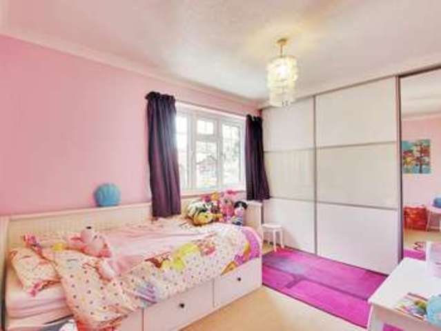  Image of 4 bedroom Detached house for sale in River Mead Ifield Crawley RH11 at River Mead Ifield Green Crawley, RH11 0NS