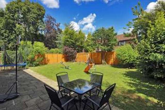  Image of 4 bedroom Detached house for sale in River Mead Ifield Crawley RH11 at River Mead Ifield Green Crawley, RH11 0NS