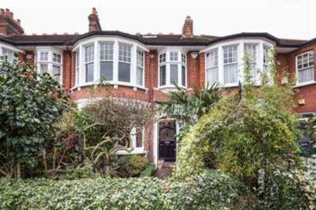  Image of 4 bedroom Property for sale in Riverway London N13 at Riverway London London, N13 5LJ