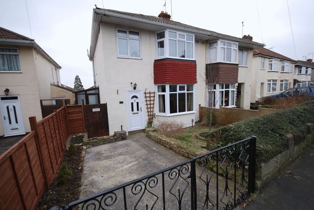 Image of 3 bedroom Semi-Detached house for sale in Robins Lane Frome BA11 at Robins Lane  Frome, BA11 3ET