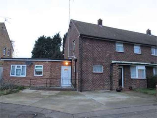  Image of 5 bedroom Semi-Detached house for sale in Rochford Road Southend-on-Sea SS2 at Rochford Road Southend on sea Prittlewell, SS2 6SR