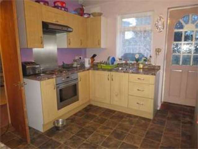  Image of 5 bedroom Semi-Detached house for sale in Rochford Road Southend-on-Sea SS2 at Rochford Road Southend on sea Prittlewell, SS2 6SR