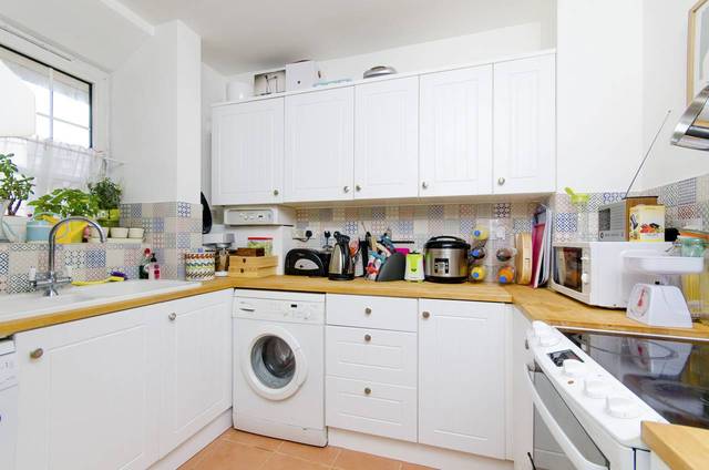  Image of 2 bedroom Flat for sale in Welland Street London SE10 at Rockfield House, Welland Street  Greenwich, SE10 9DR
