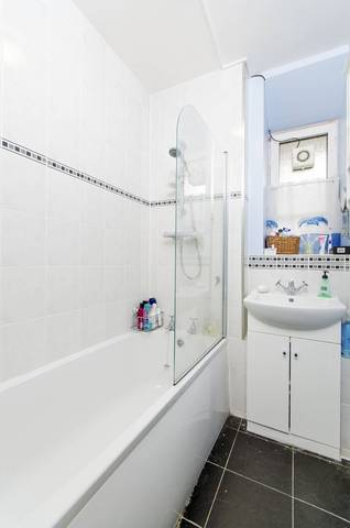  Image of 2 bedroom Flat for sale in Welland Street London SE10 at Rockfield House, Welland Street  Greenwich, SE10 9DR