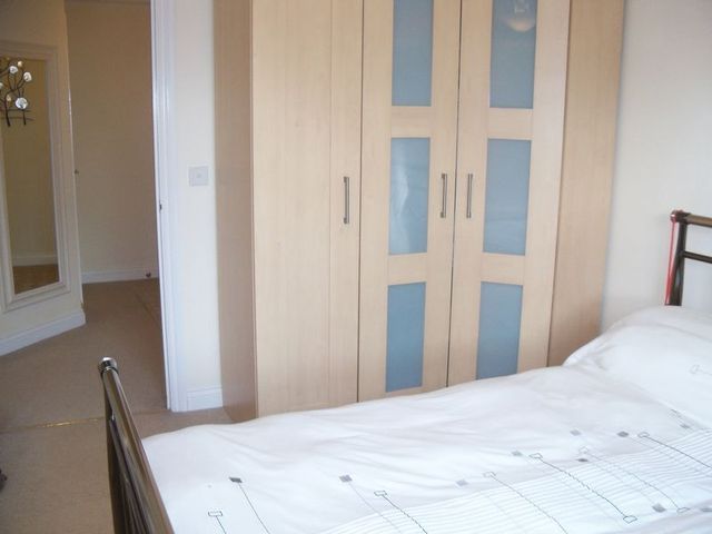  Image of 2 bedroom Flat to rent in Rollesbrook Gardens Shirley Southampton SO15 at Rollesbrook Gardens Hill Lane Southampton, SO15 5WB