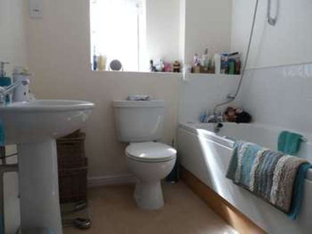  Image of 2 bedroom Flat to rent in Rolling Mill Mews Eastleigh SO50 at Rolling Mill Mews  Eastleigh, SO50 5SX
