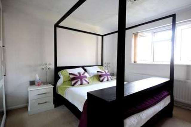  Image of 2 bedroom Detached house for sale in Cupernham Lane Romsey SO51 at Cupernham Lane  Romsey, SO51 7JH