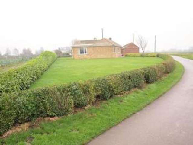  Image of 3 bedroom Detached house for sale in Ropers Lane Sutterton Boston PE20 at Ropers Lane Sutterton Boston, PE20 2HZ