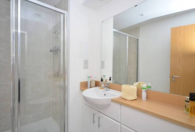  Image of 2 bedroom Flat to rent in Roseberry Place London E8 at Roseberry Place  Dalston, E8 3GD