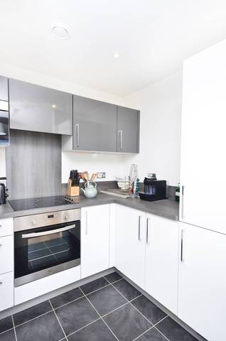  Image of 2 bedroom Flat to rent in Roseberry Place London E8 at Roseberry Place  Dalston, E8 3GD