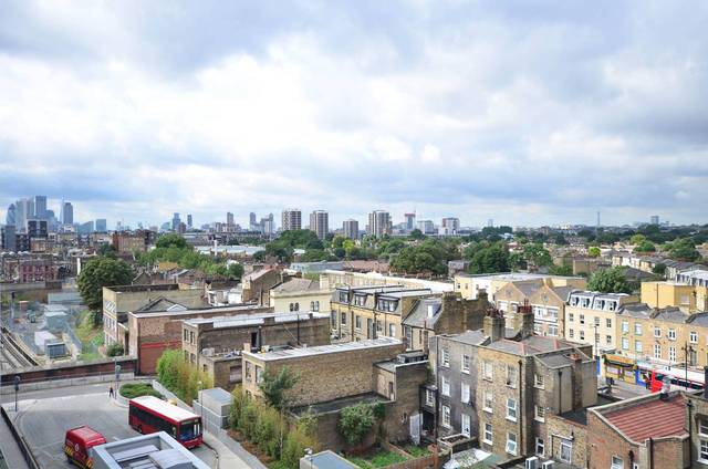  Image of 2 bedroom Flat to rent in Roseberry Place London E8 at Roseberry Place  Dalston, E8 3GD