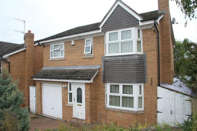  Image of 4 bedroom Detached house for sale in Roundhead Fold Apperley Bridge Bradford BD10 at Apperley Bridge Bradford Calverley, BD10 0UG