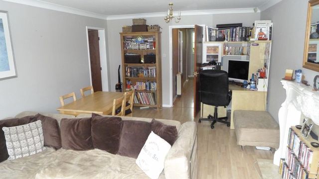  Image of 2 bedroom Flat to rent in Rowes Mews Newcastle upon Tyne NE6 at Rowes Mews  Newcastle Upon Tyne, NE6 1TX