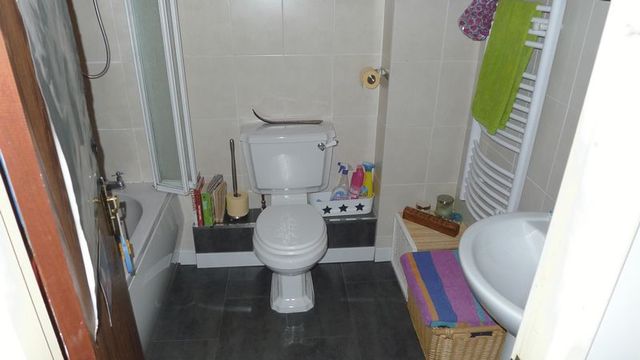  Image of 2 bedroom Flat to rent in Rowes Mews Newcastle upon Tyne NE6 at Rowes Mews  Newcastle Upon Tyne, NE6 1TX