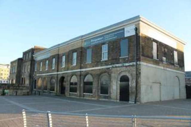  Image of 1 bedroom Flat for sale in Cadogan Road London SE18 at Woolwich, SE18 6YL