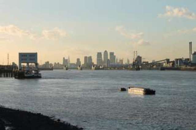  Image of 1 bedroom Flat for sale in Cadogan Road London SE18 at Woolwich, SE18 6YL