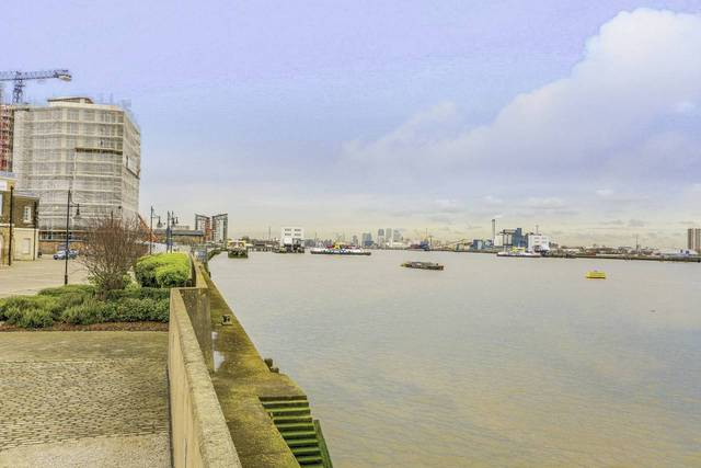  Image of 2 bedroom Flat for sale in Argyll Road London SE18 at Royal Arsenal  Woolwich, SE18 6XB