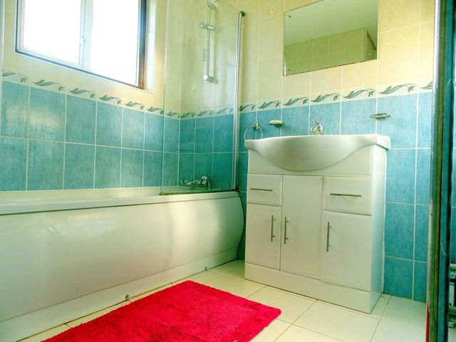  Image of 5 bedroom Semi-Detached house to rent in Royal Lane West Drayton UB7 at Royal Lane  West Drayton, UB7 8DN