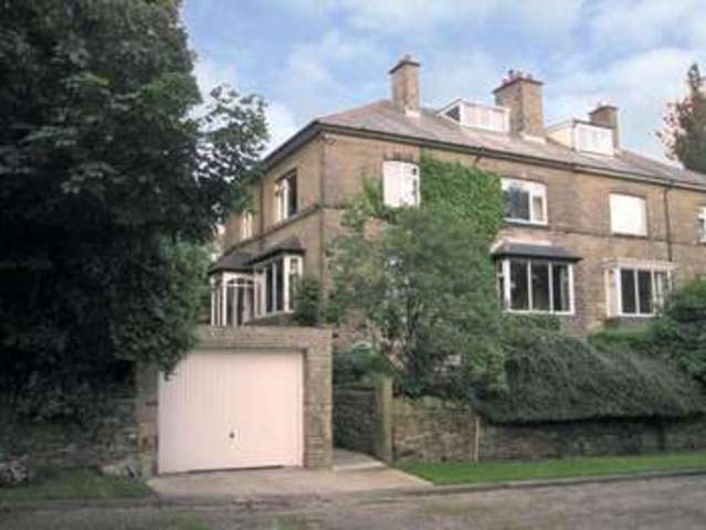 Image of 4 bedroom Detached house for sale in Roydscliffe Drive Bradford BD9 at Heaton Bradford Shipley, BD9 5PL