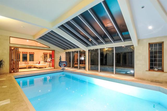  Image of 5 bedroom Detached house for sale in Rufford Avenue Yeadon Leeds LS19 at Yeadon Leeds Yeadon, LS19 7QR