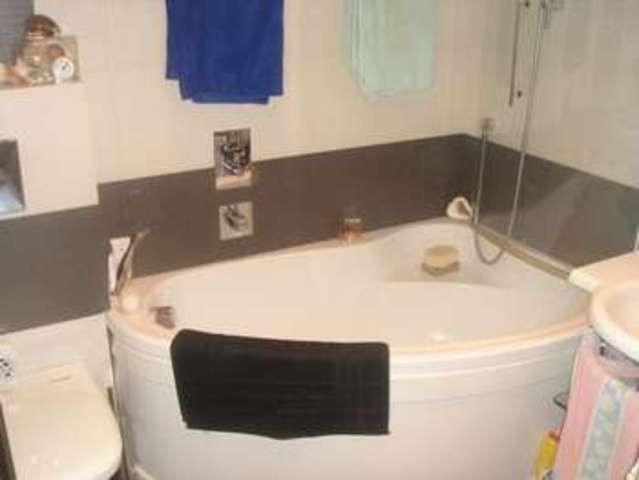  Image of 2 bedroom Flat to rent in Rufford Close Harrow-on-the-Hill Harrow HA3 at Rufford Close  Harrow, HA3 8UX