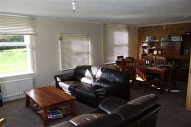  Image of 3 bedroom Bungalow to rent in Sandyacres Loggans Hayle TR27 at Hayle, TR27 5BA