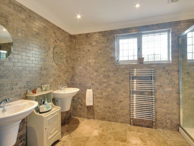  Image of 5 bedroom Detached house for sale in Rusper Road Ifield Crawley RH11 at Rusper Road Ifield Crawley, RH11 0LQ