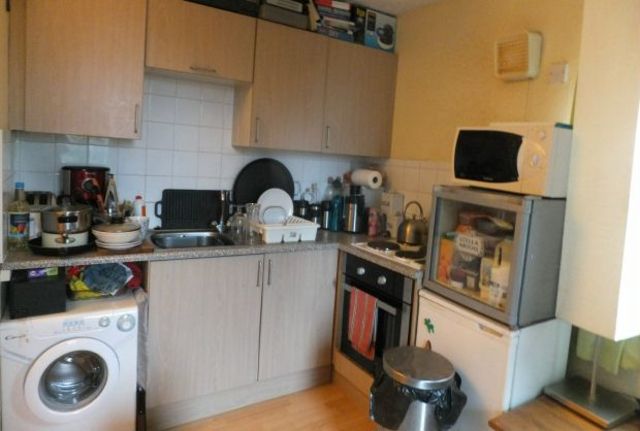  Image of 1 bedroom Flat for sale in Rusthall Road Tunbridge Wells TN4 at Rusthall  Tunbridge Wells, TN4 8PA