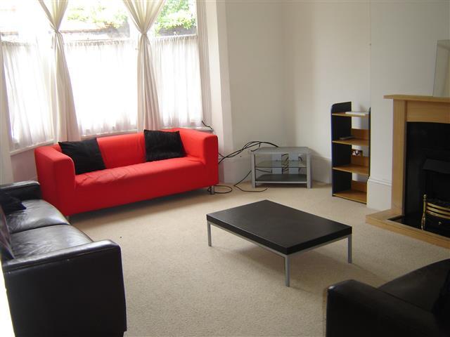  Image of 6 bedroom Terraced house to rent in Rutland Avenue Sefton Park Liverpool L17 at Aigburth  Liverpool, L17 2AF