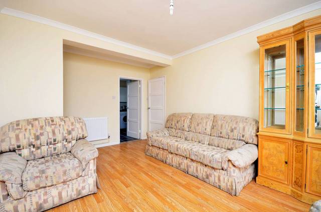  Image of 2 bedroom Flat to rent in Parkside Estate Rutland Road London E9 at Rutland Road  Victoria Park, E9 7JY