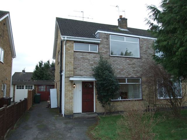  Image of 3 bedroom Semi-Detached house to rent in Rydal Avenue Loughborough LE11 at Rydal Avenue  Loughborough, LE11 3RU
