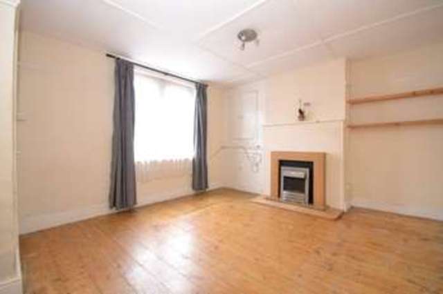  Image of 3 bedroom Semi-Detached house for sale in Cross Street Oakfield Ryde PO33 at Ryde Isle Of Wight, PO33 1EH
