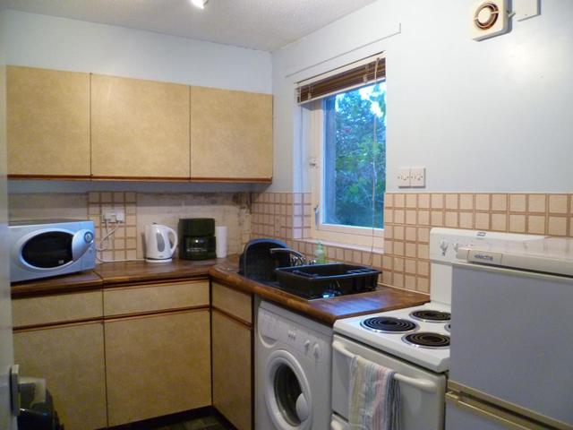  Image of 1 bedroom Flat to rent in Floors Court Glenrothes KY7 at Glenrothes Fife Fife, KY7 4TB