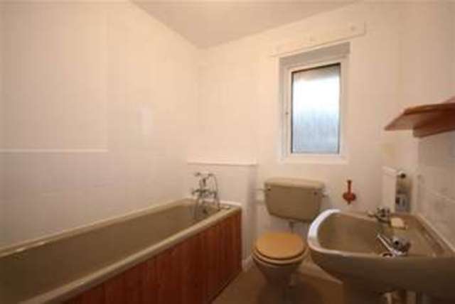  Image of 3 bedroom Detached house to rent in St. Crispians Seaford BN25 at Seaford, BN25 2DY