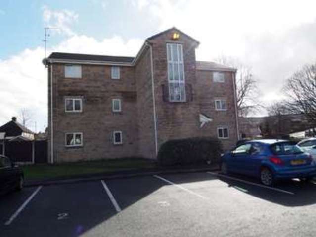  Image of 2 bedroom Apartment for sale in Hayfield Road Chapel-En-Le-Frith High Peak SK23 at Hayfield Road  Chapel-en-le-Frith, SK23 0HJ