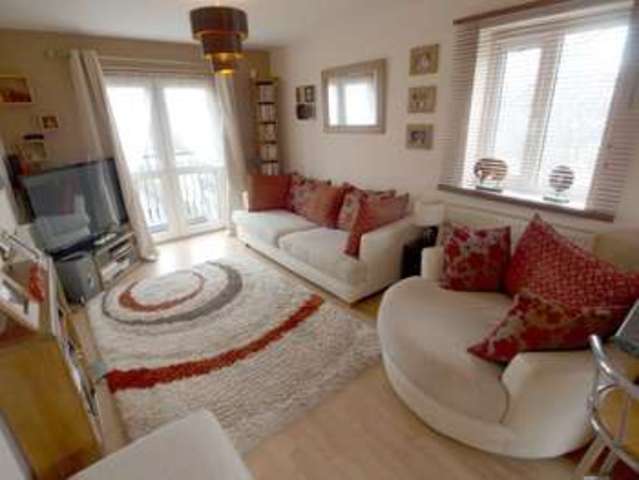  Image of 2 bedroom Apartment for sale in Hayfield Road Chapel-En-Le-Frith High Peak SK23 at Hayfield Road  Chapel-en-le-Frith, SK23 0HJ