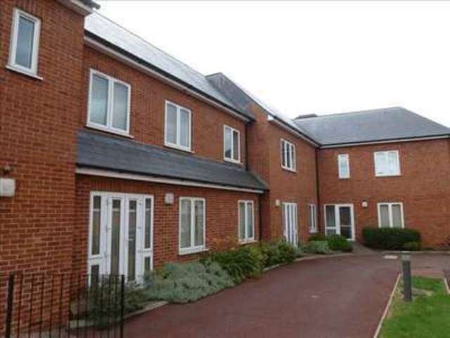  Image of 3 bedroom Flat for sale in Salento Close London N3 at Salento Close  London, N3 1BX