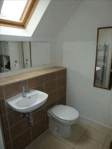  Image of 3 bedroom Flat for sale in Salento Close London N3 at Salento Close  London, N3 1BX