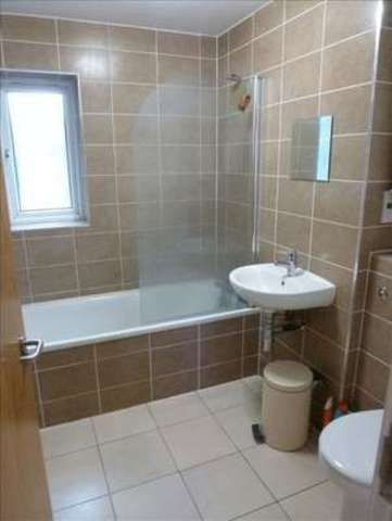  Image of 3 bedroom Flat for sale in Salento Close London N3 at Salento Close  London, N3 1BX