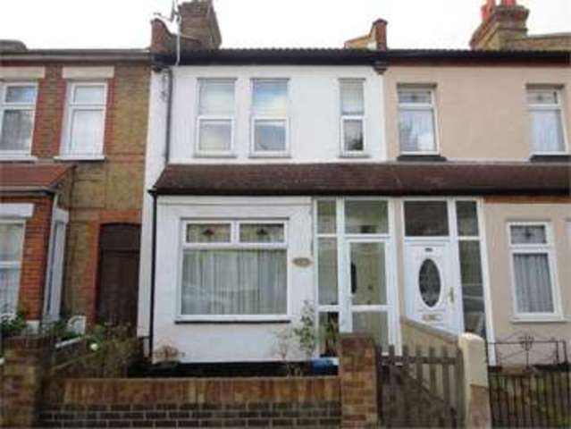  Image of 3 bedroom Terraced house for sale in Salisbury Avenue Westcliff-on-Sea SS0 at Salisbury Avenue Westcliff on sea Prittlewell, SS0 7BB